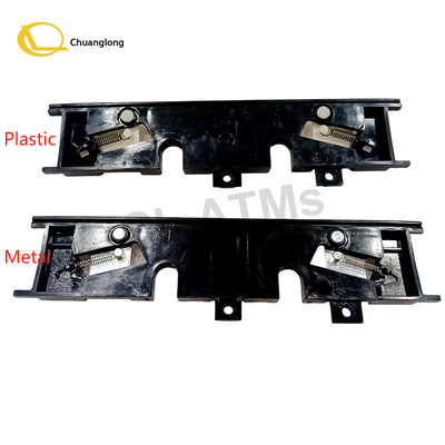 445-0582423 4450582423 Geldautomaten Ersatzteile NCR S1 Kunststoff-Kassetten-Lkw-Tür mit Pusher