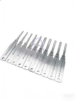 Grandmaster 10-teiliges Set für C-Klasse Tresore, Auto-/Motorrad- und Verkehrsschlösser