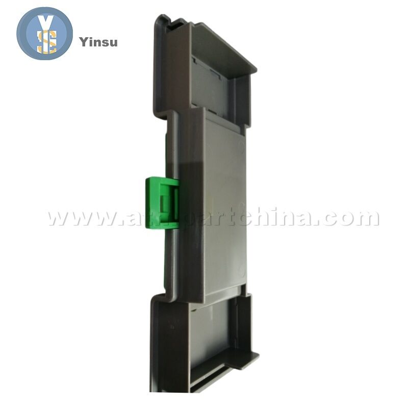 4450693308 445-0693308 2040000217 NCR geschlossene Reinigungsbehälterabdeckung mit Schloss und Griff ATM-Maschinenteile für NCR S1 Reject-Kassette