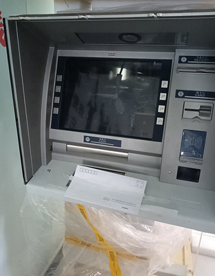 Wincor Nixdorf Maschinen-Rückseite ATM-Maschinen-PC285 TTW RL Procash 285 TTW, die 01750243553 1750243553 lädt